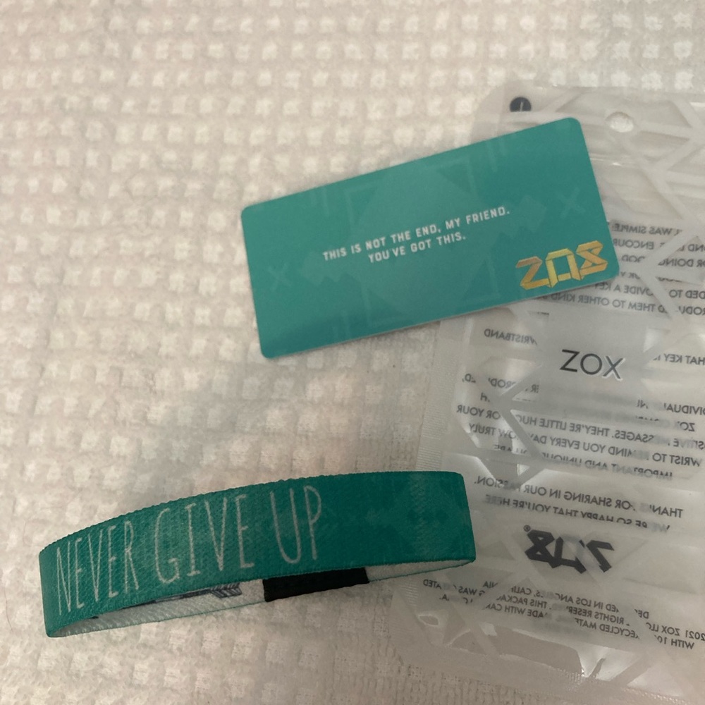 New Zox Never Give Up Bracelet Stretch Large